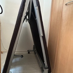 折りたたみベッドの画像