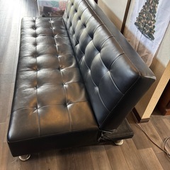 黒のソファーベットの画像