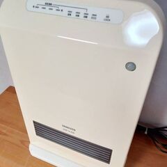 【B433】セラミックファンヒーター　消臭付き　2012年製　薄型　動作確認OK　現状品の画像