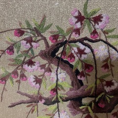 刺繍でできた絵画の画像