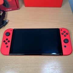 Nintendo Switch 有機EL マリオレッドの画像