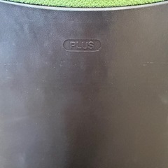 椅子キャスター付の画像