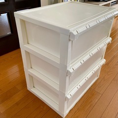 衣装ケース3段の画像
