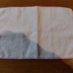 雑巾が挟めるクイックルワイパーみたいな掃除用具の画像