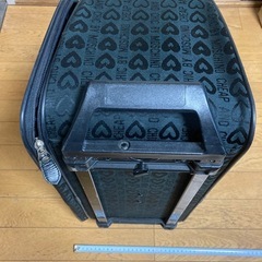 スーツケースの画像