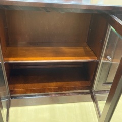 【軽トラック貸出サービス有】北海道民芸家具　サイドボード　４枚扉　ブラウンの画像