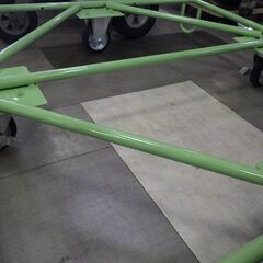 中古品 サカエ 樹脂パレット台車 フロアストッパー付 SC-110の画像