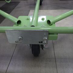 中古品 サカエ 樹脂パレット台車 フロアストッパー付 SC-110の画像