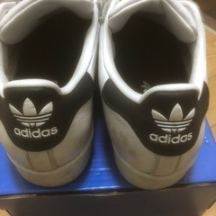 スニーカーの画像