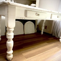 パインテーブル　ジャンク風の画像