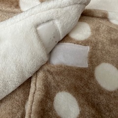 くま耳おくるみの画像