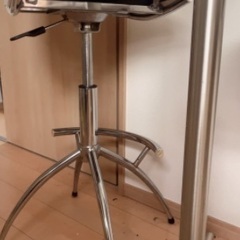 ハイテーブルハイチェアセットの画像