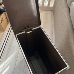 ニトリ　スリムペダルペールブラウン　45Lの画像