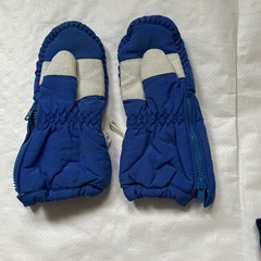 ⛄️雪遊び手袋・靴下の画像