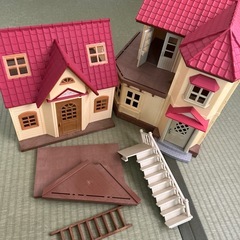 シルバニアファミリー☆お家のみ
の画像