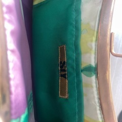 昭和レトロ・ハンドバッグ，金具ゴールドメッキ，クリーム色の画像