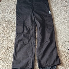 Burton white  collection スノボ　ウェア　３点セット　上下の画像