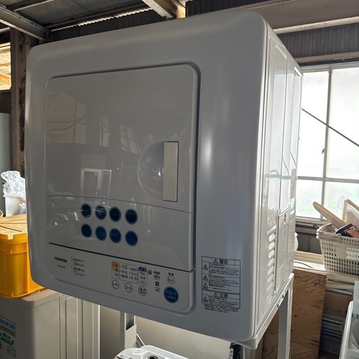2016年 東芝 電気衣類乾燥機 スタンド付 ED-60C　