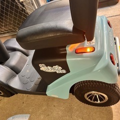 美品　スキップneo 電動カート シニアカー　セニアカー　介護　散歩　遊歩の画像
