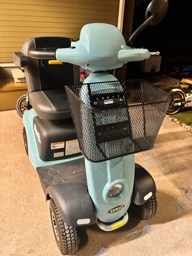 美品　スキップneo 電動カート シニアカー　セニアカー　介護　散歩　遊歩