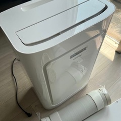 トヨトミ スポット冷暖エアコン　工事不用
TAD−22NW 【23年製】の画像