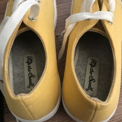 スニーカーの画像