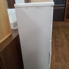 ★リユースのサカイ水戸店★山新チェストクリームH110.5×D40×W80クリーニング済みMT6406の画像