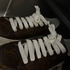 ルイヴィトンスニーカーの画像