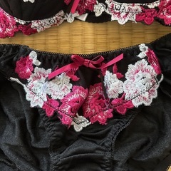 買って新品、未使用】ブラジャー＆パンティーの画像