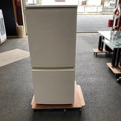 冷蔵庫　シャープ　137Ｌ　2015年製の画像