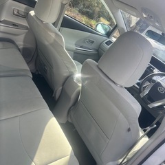 プリウスaの画像