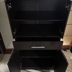 【26日中にお取引可能な方】食器棚の画像