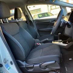 ☆確変☆　車検R8年2月　コミコミ77.7万☆　フィット　3万㎞　の画像