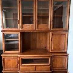 キャビネット（TVボード、ショーケース）　売ります