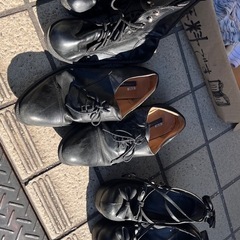 大量仕入れ！大須で人気の無料服！毎日200人くらいが見に来てますの画像