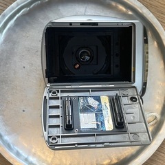 飾り物 レトロカメラ「チェキ」の画像