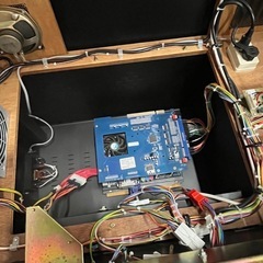 卓上ゲーム機　インベーダーゲーム　1420種類搭載　レトロゲーム　2011年製 の画像