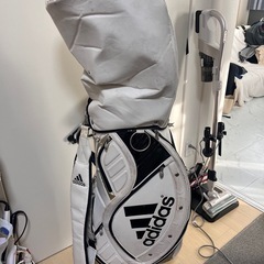ゴルフバッグ adidas
の画像
