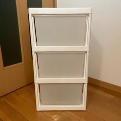 3段 プラケースの画像