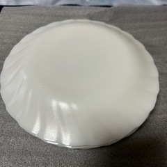 ①ヤマザキ白いお皿２０２３の画像