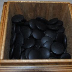 1755] 囲碁 碁石 白黒 各132個 セット 厚さ約4mm 昭和 レトロ (アント