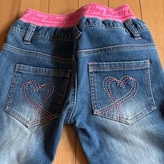 デニムジーンズ、サイズ140の画像