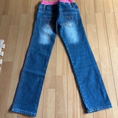 デニムジーンズ、サイズ140の画像