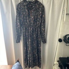 韓国花柄ワンピースの画像