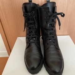 ダイアナブーツ　23.5cmの画像