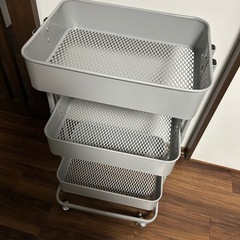 アイリスオーヤマ　キャスター付きワゴンの画像