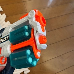 X-SHOT エアソフトガン 2つの画像