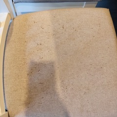 IKEAテーブル、IKEAチェア(2つ)セットの画像