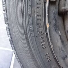 ダンロップ◇スタッドレスタイヤ◇185 60 14の画像