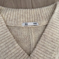 GU ニットの画像